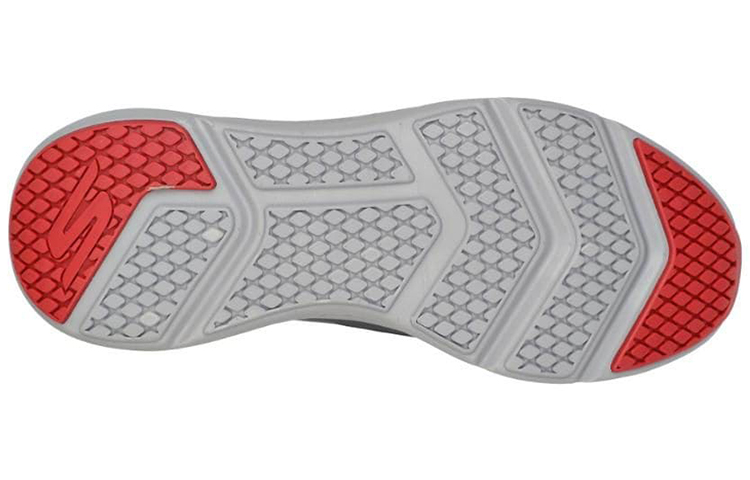 Shop Skechers Go Run Elevate 減震防滑 低筒運動鞋 灰色