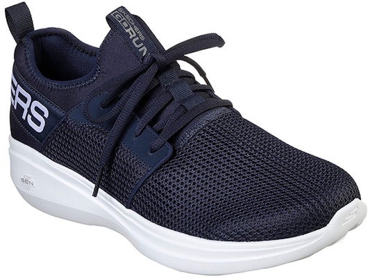 Skechers Go Run Fast 低筒跑步鞋 海軍藍 Lookbook Skechers Go Run Fast 低筒跑步鞋 海軍藍