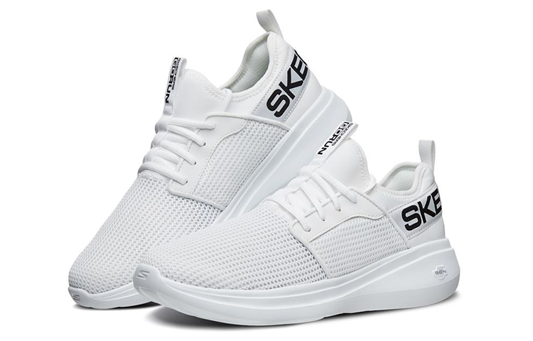 Lookbook Skechers Go Run Fast 低筒跑步鞋 白色