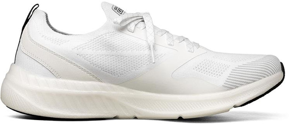 Skechers Go Hyper Burst Low-Top White/Black 220045-WBK Order Skechers Go Hyper Burst Low-Top White/Black 220045-WBK