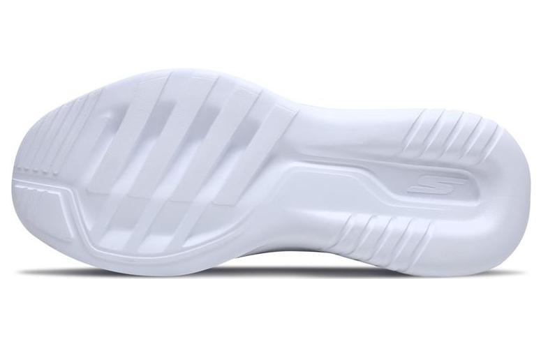 Shop スケッチャーズ GO RUN ローカット ランニングシューズ (黒/白) 55017-BKW
