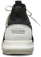 Shop Skechers Go Run Mojo 中筒跑步鞋 黑色