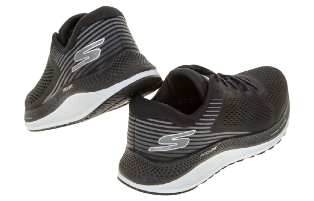 Shop 斯凯奇 GO RUN Persistence 跑鞋 246053-BKW