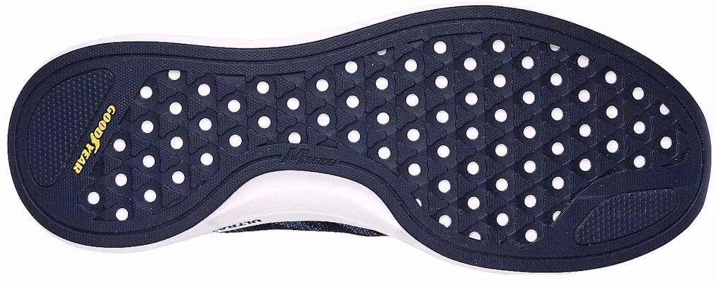 Skechers Go Run Pulse 2.0 'Biru Navy' 220540-NVBL Lookbook Skechers Go Run Pulse 2.0 'Biru Navy' 220540-NVBL