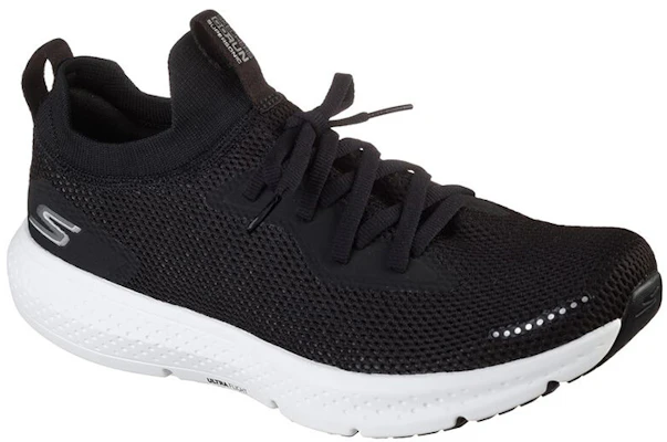Skechers GO RUN Supersonic 'Hitam Putih' 246032-BKW Lookbook Skechers GO RUN Supersonic 'Hitam Putih' 246032-BKW