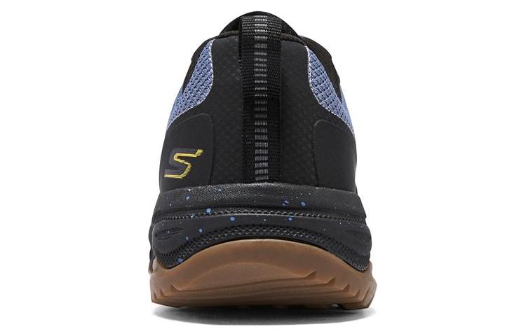 Lookbook Skechers GO RUN Trail Altitude 'Hitam Kelabu' 220601-BKCC