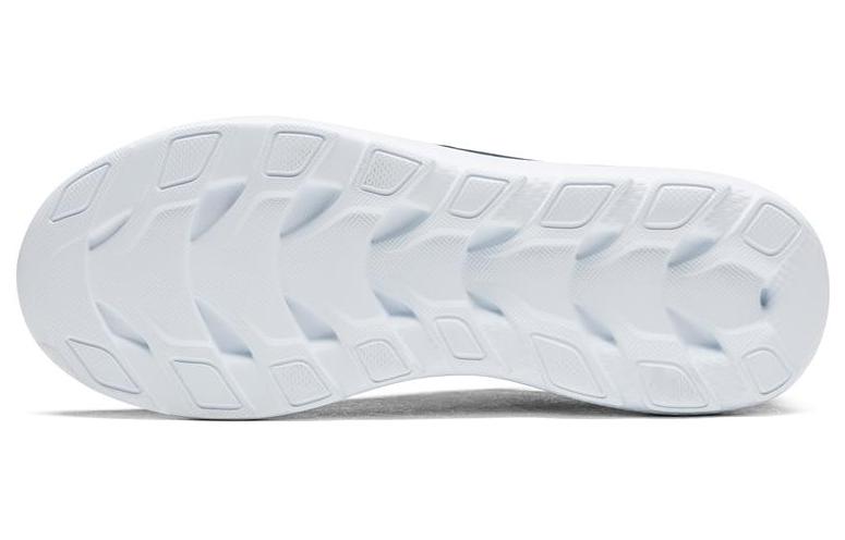 Shop Skechers Go Train City 減震防滑耐磨 低筒 訓練鞋 藍綠色