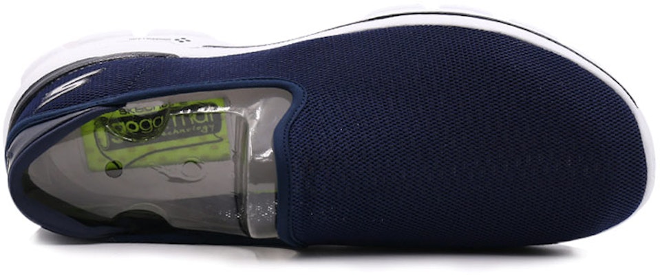 Skechers Go Walk 3 Sneaker Blue 54062-NVW Lookbook Skechers Go Walk 3 Sneaker Blue 54062-NVW