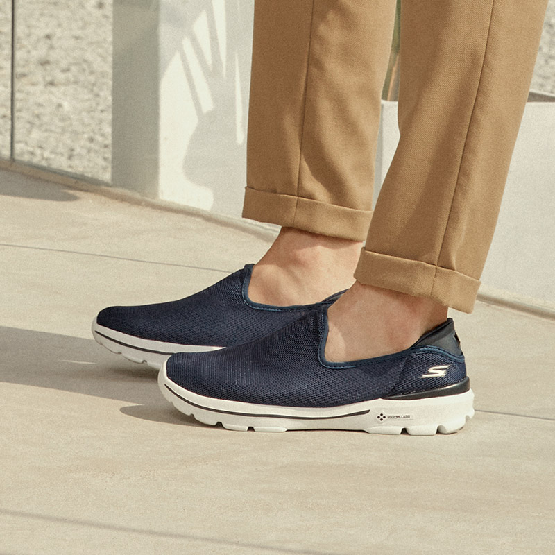 Sizing Skechers Go Walk 3 Baskets Bleu 54062-NVW