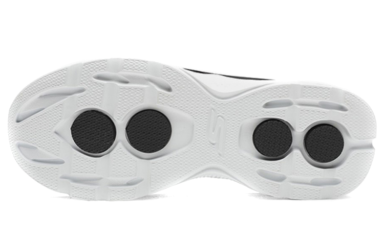 Shop 斯凯奇 Go Walk 4 黑色懒人鞋 54171-BKW