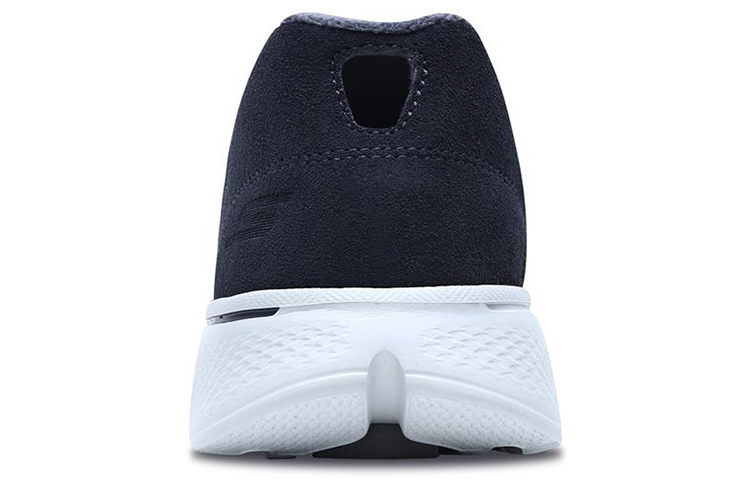 Shop 斯凯奇 Go Walk 4 无鞋带休闲鞋 '木炭灰' 54167-CHAR
