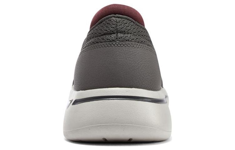Shop Skechers Go Walk Arch Fit 柔軟舒適 緩震 防滑耐磨 低筒 運動休閒鞋 男款 栗色