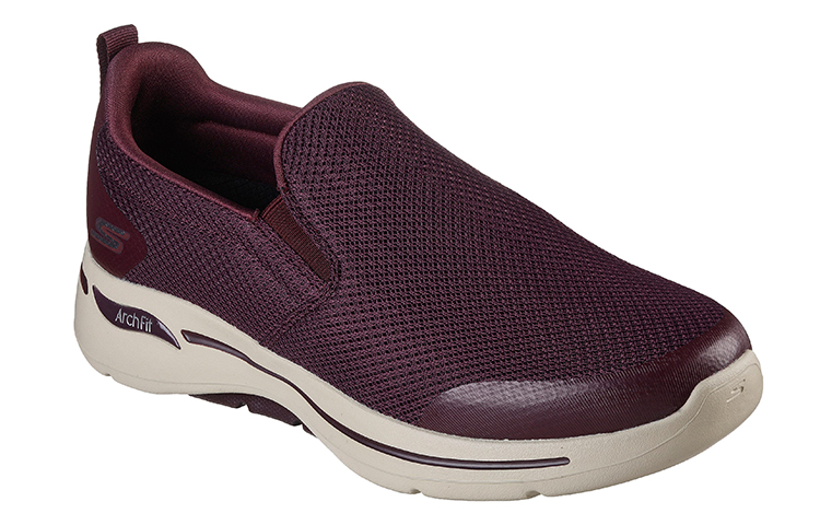 Lookbook スケッチャーズ GOwalk Arch Fit トグパス マルーン 216121-BURG