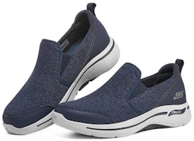 Lookbook Skechers Go Walk Arch Fit 輕便透氣 低幫運動休閒鞋 海軍藍色