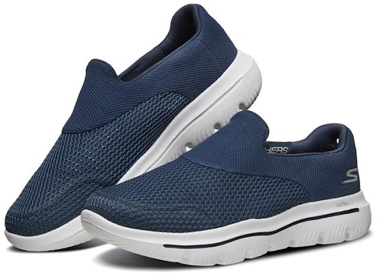 Skechers Go Walk Evolution Ultra 'Biru Dongker' 54753-NVY Lookbook Skechers Go Walk Evolution Ultra 'Biru Dongker' 54753-NVY