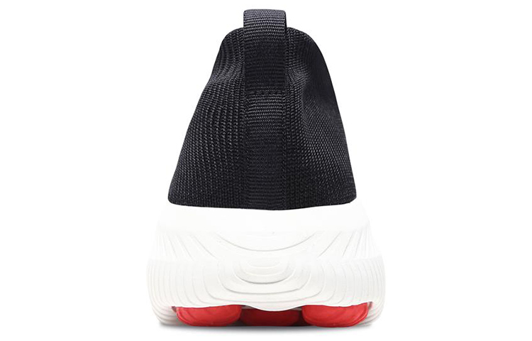 Shop Skechers GO WALK 革命超級 輕量透氣 低筒 跑步鞋 男款 黑紅色