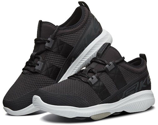 スケッチャーズ GOwalk Revolution Ultra 黒白 54669-BKW Lookbook スケッチャーズ GOwalk Revolution Ultra 黒白 54669-BKW