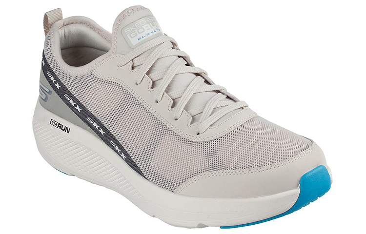 Lookbook Skechers GoRun 提升休閒跑步鞋 白灰色