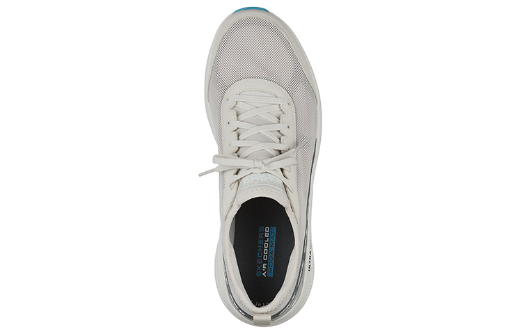 Shop Skechers GoRun 提升休閒跑步鞋 白灰色