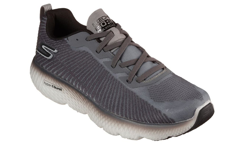 Lookbook Skechers GOrun MaxRoad 4+ 'Kelabu Hitam' 220220-GYBK