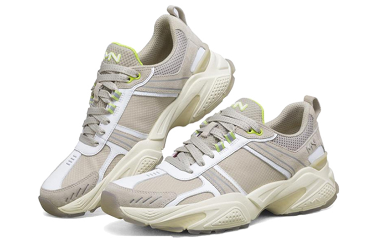 Lookbook Skechers Kraz Baskets de Sport Blanches 222008-OFWT