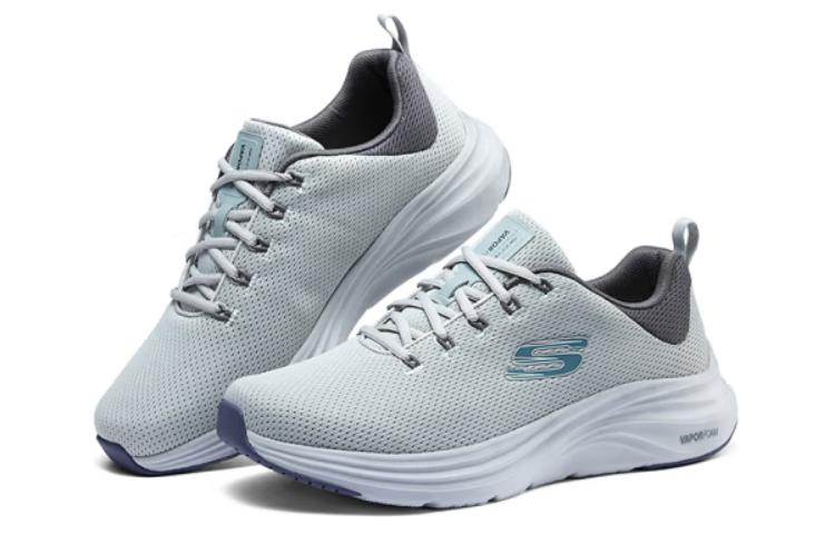 Shop Skechers Low-Top 'Gris Blanco' 232433-GYCC