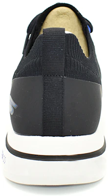스케쳐스 로우탑 런닝화 (블랙) 216058-BKBL Lookbook 스케쳐스 로우탑 런닝화 (블랙) 216058-BKBL