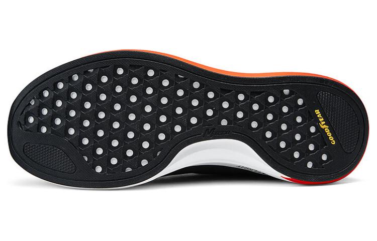 Sizing Skechers Low-Top Running 'Grey Black Orange' 220539-GYOR