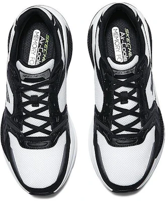 Skechers Rendah 'Hitam Putih' 232738-WBK Shop Skechers Rendah 'Hitam Putih' 232738-WBK