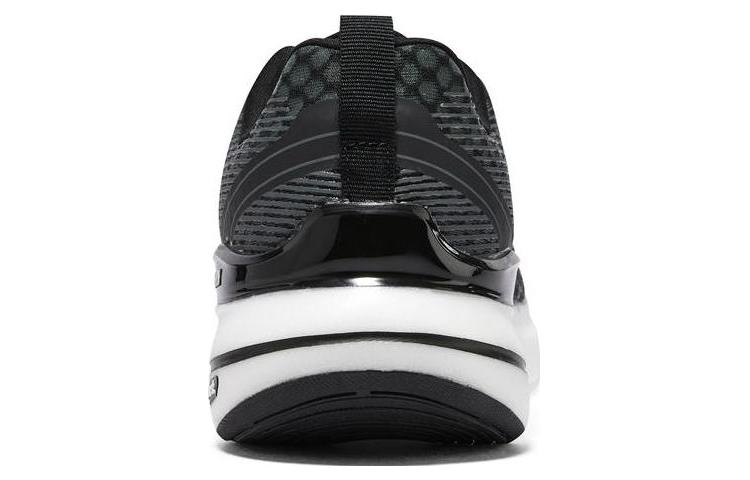 Lookbook Skechers Max Cushioning Hyper Burst ''Noir Blanc'' 220651-BKW