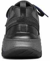 Shop Skechers Max Cushioning Trail 低筒 跑步鞋 男款 黑藍色