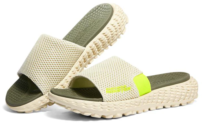 スケッチャーズ モンスター サンダル (ベージュ/グリーン) 237295-TPOL Lookbook スケッチャーズ モンスター サンダル (ベージュ/グリーン) 237295-TPOL