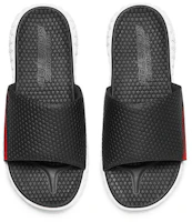 Shop Skechers 怪兽凉鞋 休闲拖鞋 黑