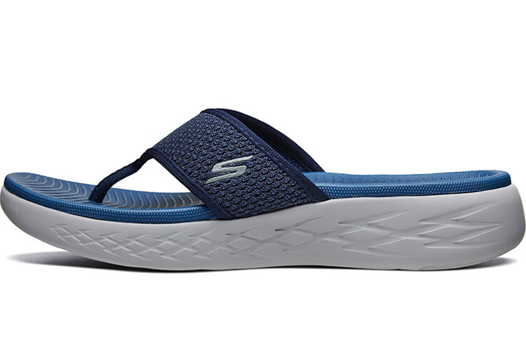 Buy Skechers On-The-Go 600 軟底耐磨人字運動拖鞋 藍色