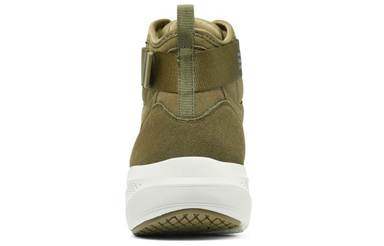 Shop Skechers On-The-Go Elevate 低筒運動鞋 橄欖綠