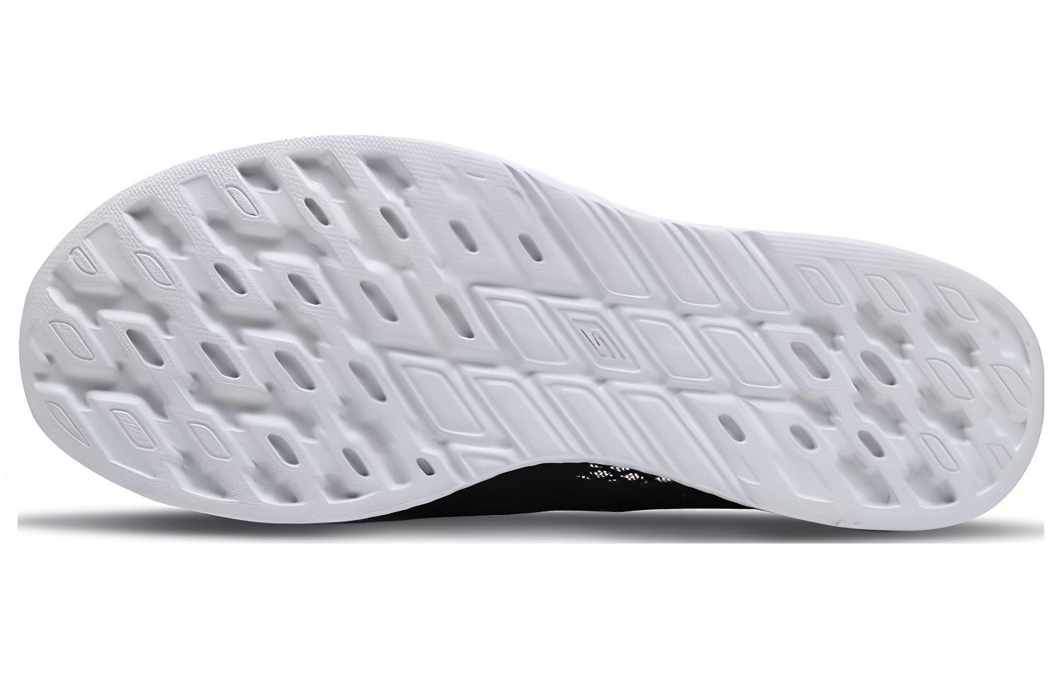 Shop Skechers ON THE GO Glide ''Schwarz'' 53806-BLK