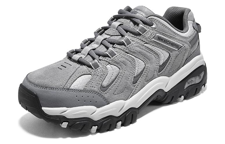 Shop Skechers 醒山 舒適百搭氣質 減震耐磨 低幫 戶外功能鞋 男款 灰色
