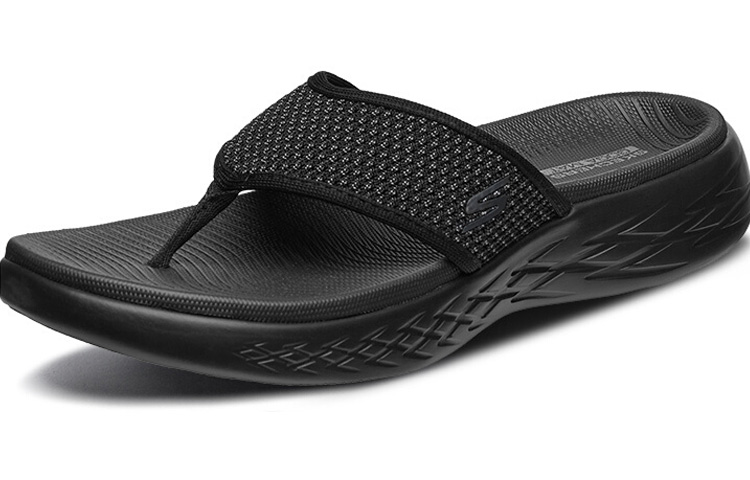 Order Skechers Sandal Outdoor 'Ringan Anti-Gelincir Hitam'. 55375-BKGY