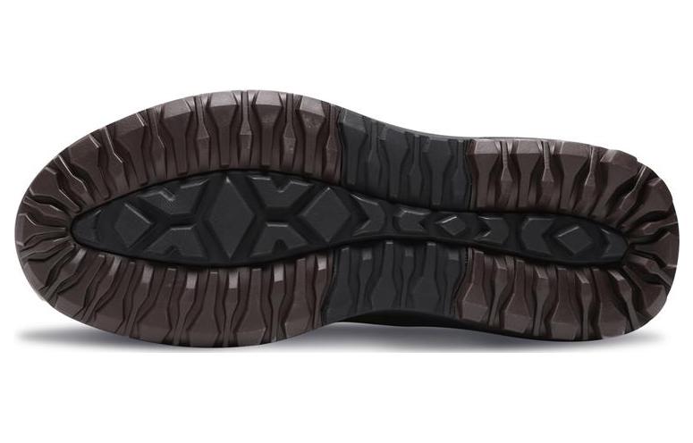 Shop 斯凯奇户外超轻棕色高帮鞋 55489-CHOC