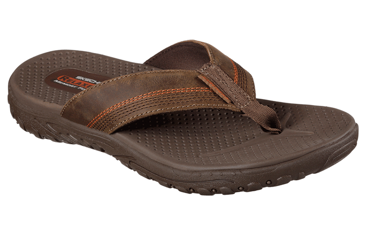 Lookbook Skechers 輕鬆舒適版：Reggae-Cobano 舒適人字拖鞋 栗色
