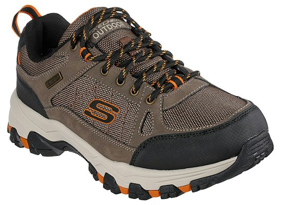 Skechers 輕鬆適合:Selmen - Cormack 耐磨慢跑鞋 - 棕色 Lookbook Skechers 輕鬆適合:Selmen - Cormack 耐磨慢跑鞋 - 棕色
