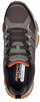 Shop Skechers Skech-air Envoy 舒適休閒運動鞋 灰褐色