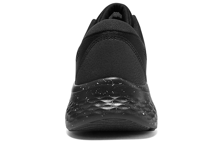 Shop 斯凯奇 Skech-Lite Pro '纯黑' 232596-BBK