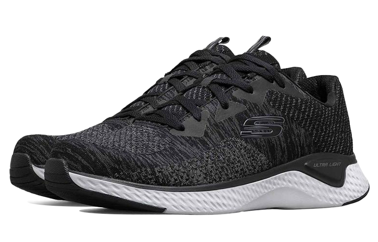 Lookbook Skechers Solar Fuse ''Schwarz Weiß'' 52758-BKW
