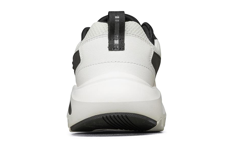 Shop Skechers Stamina Airy - Neurolock 防滑輕便 低筒老爹鞋 黑白