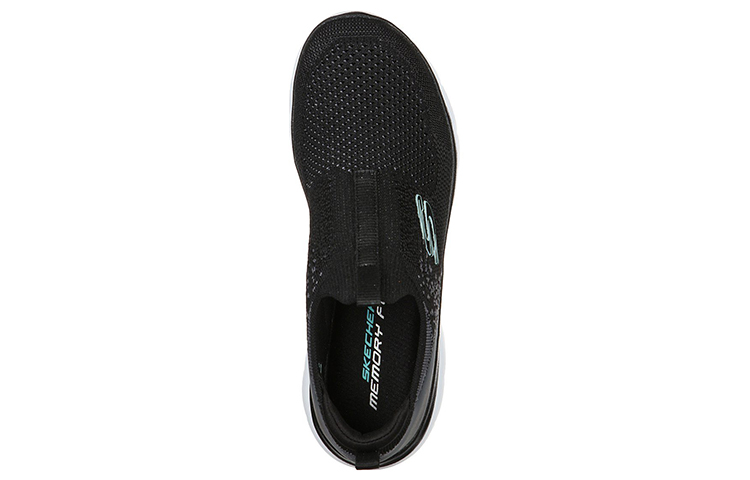 Shop Skechers Summits 耐磨舒適慵懶人運動休閒鞋 黑