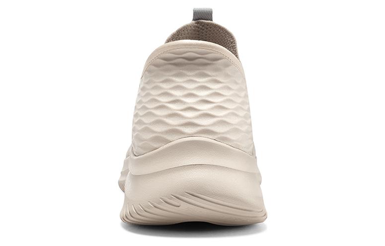 Shop Skechers Ultra Flex 3.0 閃穿鞋 防滑耐磨 低筒 運動休閒鞋 男款 米色