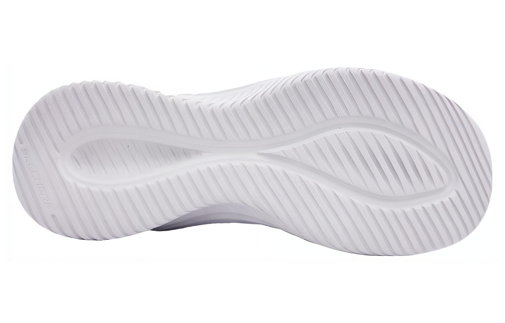 Shop Skechers 低筒運動休閒鞋 黑