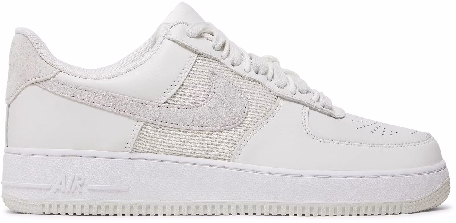 White low top 2025 nike air force 1