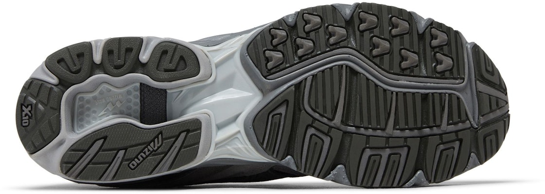 SLOW STEADY CLUB x Mizuno Wave Rider 10 極簡主義緩震防滑耐磨 低筒跑步鞋 共用款 灰色 Shop SLOW STEADY CLUB x Mizuno Wave Rider 10 極簡主義緩震防滑耐磨 低筒跑步鞋 共用款 灰色